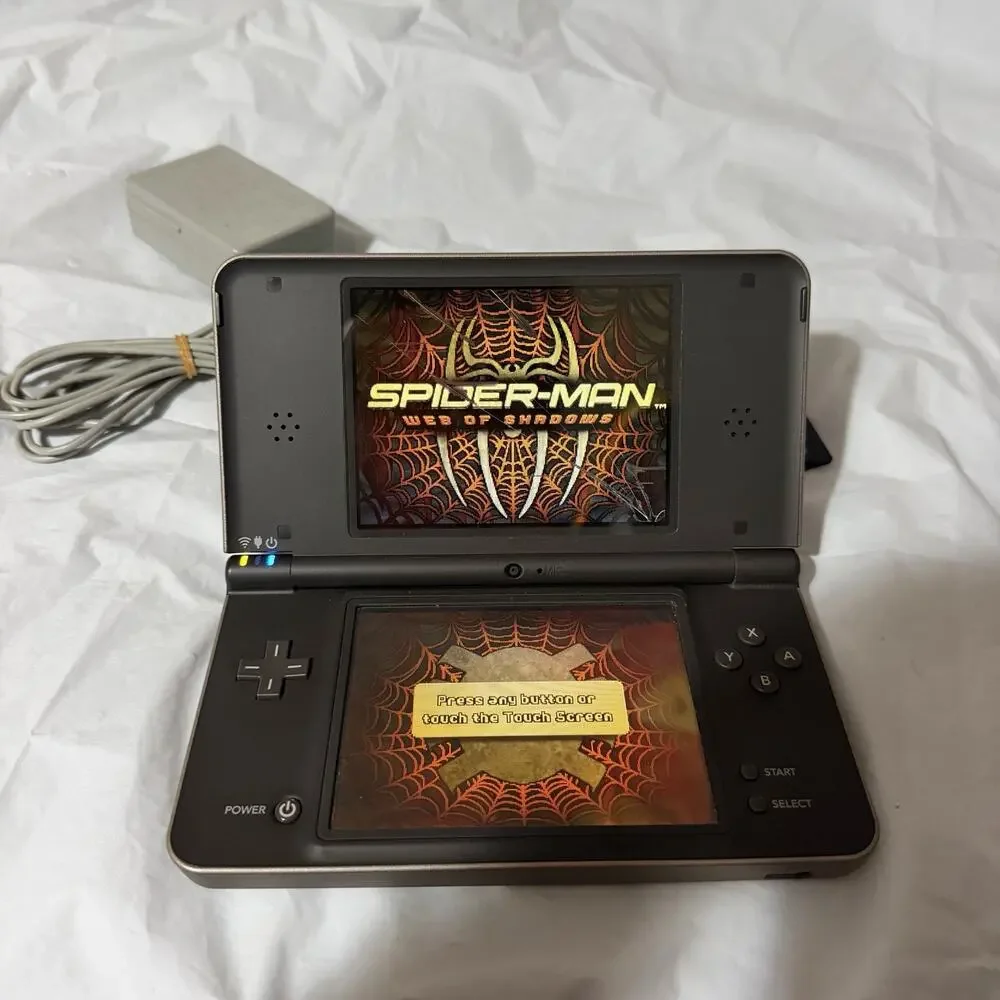 Nintendo DSi LL Bronze/Dark Brown Japanese Version Plays US Games RD DESCRIPTION